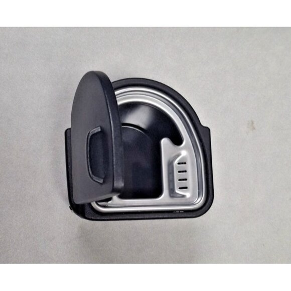 2005-2020 Mercedes-Benz Ashtray Pot 231-810-00-30 - Picture 2 of 9